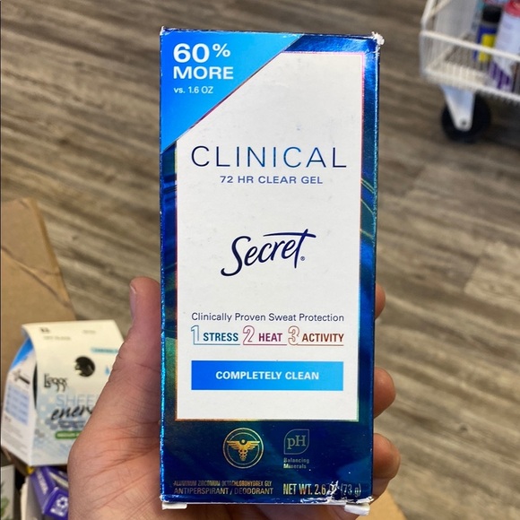 Secret Clinical 72 HR Clear Gel - Completely Clean - Picture 1 of 1